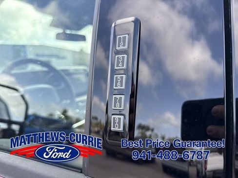 New 2026 Ford F250 Lariat w/ Black Appearance Package AWD/4WD image 9