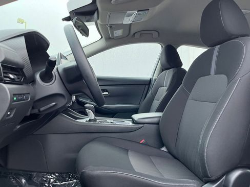 Used 2025 Nissan Sentra SV image 24