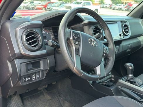 Used 2019 Toyota Tacoma TRD Sport w/ Technology Package RWD image 13