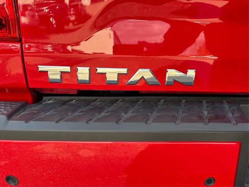 Used 2024 Nissan Titan SV w/ Accessory Utility Package image 15