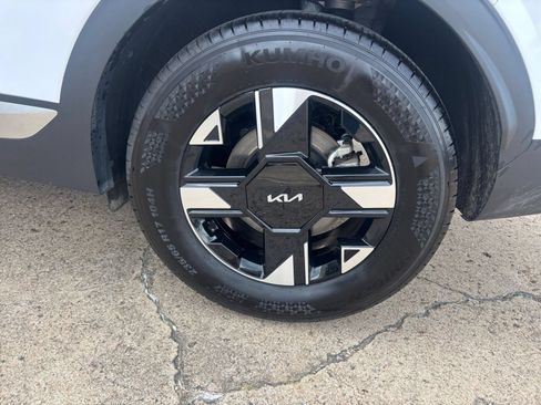 Used 2026 Kia Sportage LX FWD image 29