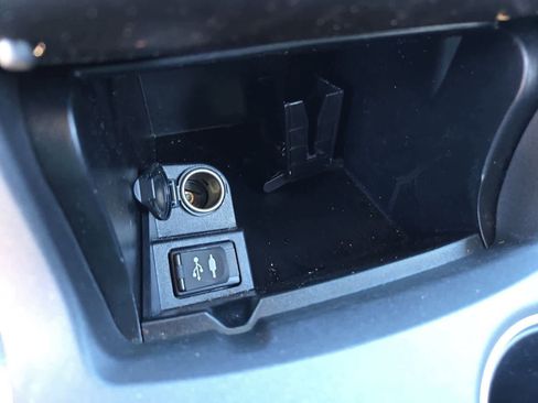 Used 2017 Toyota Camry LE image 28