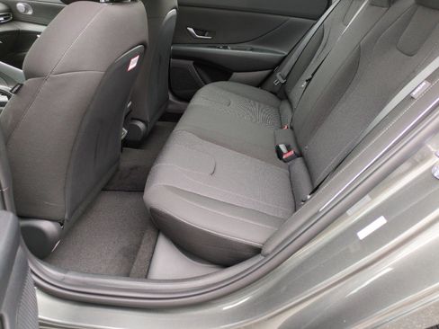 New 2026 Hyundai Elantra SE FWD image 33