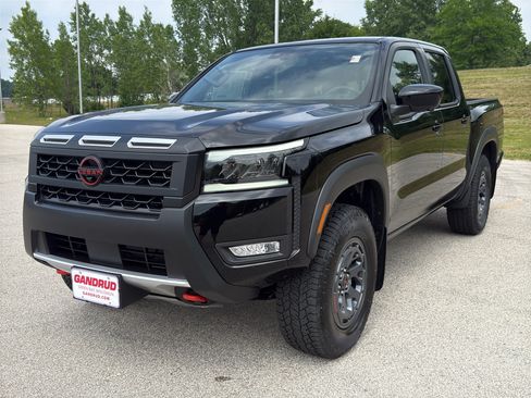 New 2026 Nissan Frontier PRO-4X w/ Pro Premium Package AWD/4WD image 2