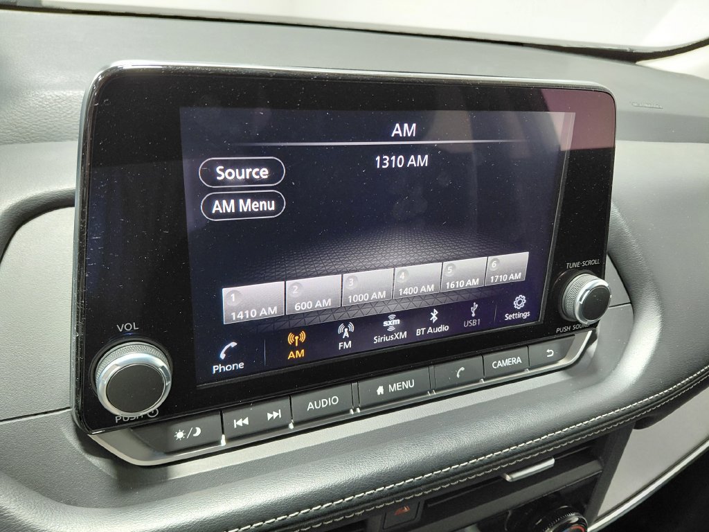 Used 2024 Nissan Rogue SV FWD image 30