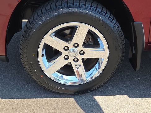 Used 2018 RAM 1500 Express w/ Express Value Package AWD/4WD image 16