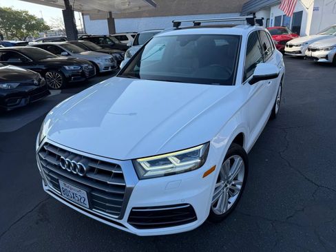 Used 2018 Audi Q5 2.0T Premium Plus w/ Premium Plus Package AWD/4WD image 4