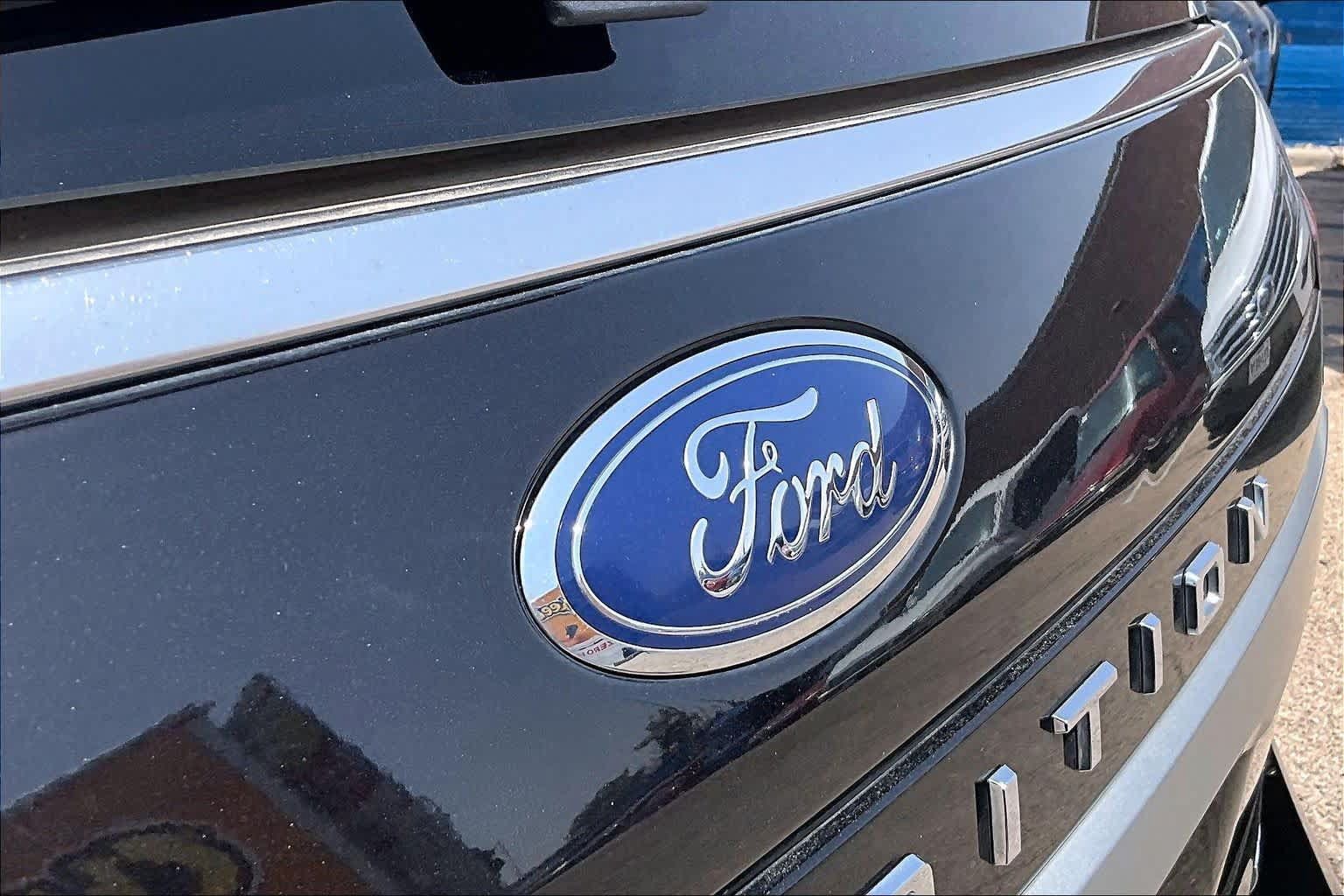 Used 2024 Ford Expedition Max XLT AWD/4WD image 30