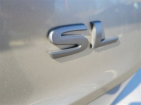 Used 2024 Nissan Rogue SL w/ SL Premium Package image 8
