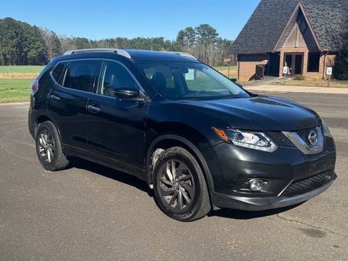Used 2016 Nissan Rogue SL w/ SL Premium Package AWD/4WD image 2