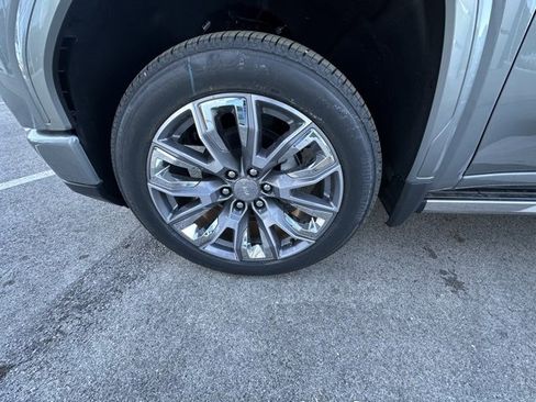 New 2026 GMC Sierra 1500 Denali w/ Denali Reserve Package image 10