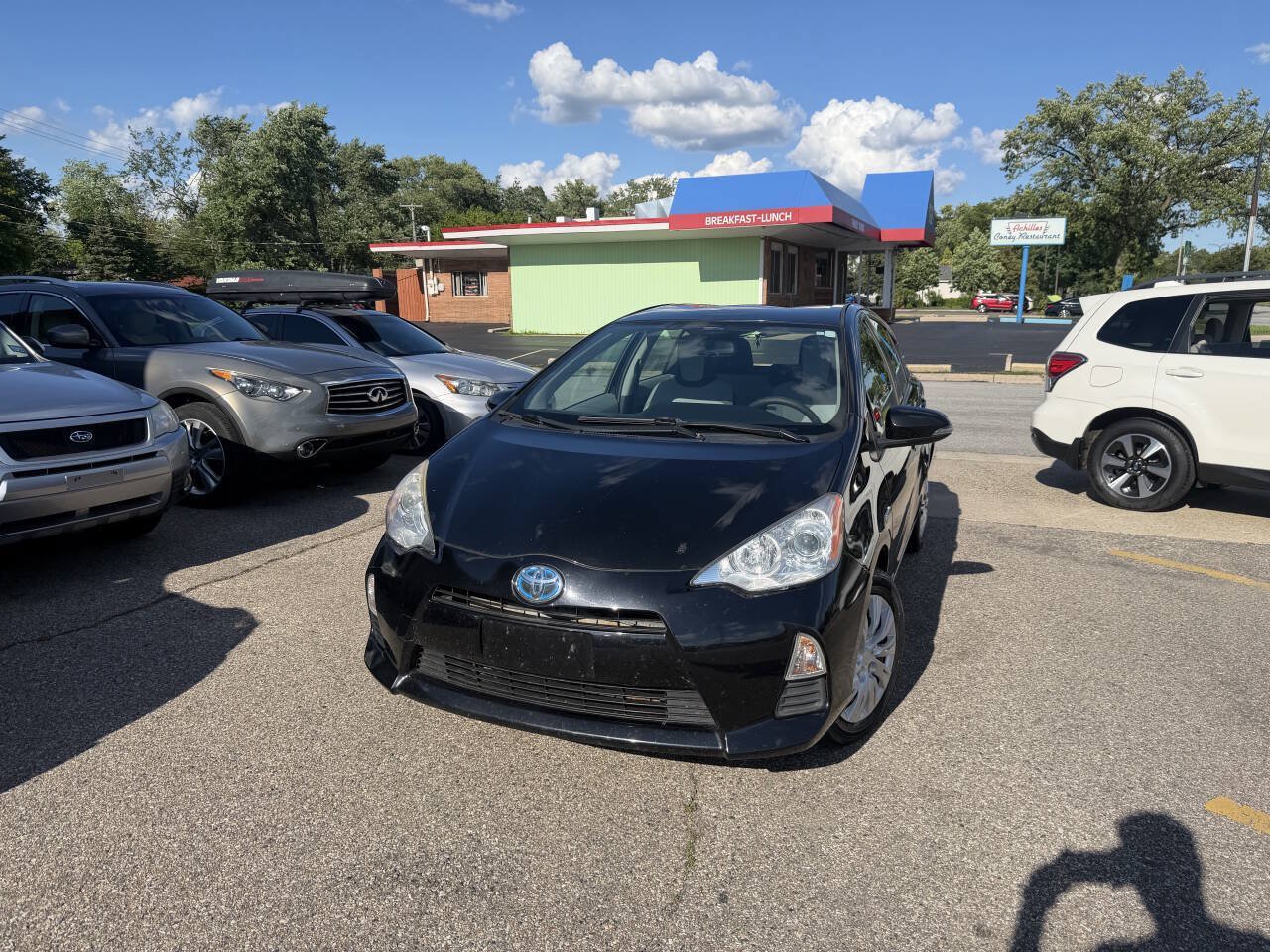 Used 2014 Toyota Prius C One FWD image 3