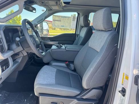 New 2026 Ford F250 XLT w/ XLT Premium Package image 14