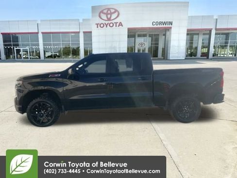 Used 2022 Chevrolet Silverado 1500 LT Trail Boss w/ LT Trail Boss Premium Package image 2