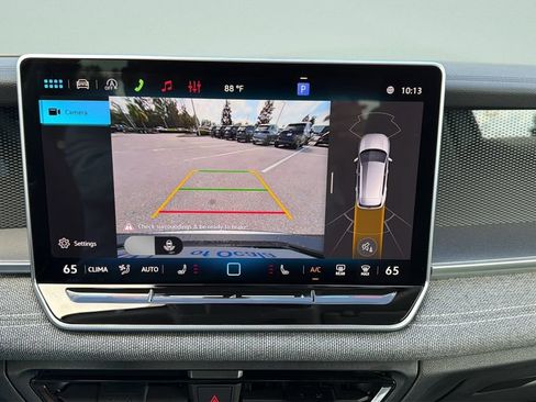 New 2026 Volkswagen Tiguan S FWD image 16