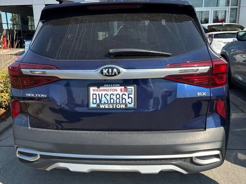 Used 2021 Kia Seltos EX AWD/4WD image 5