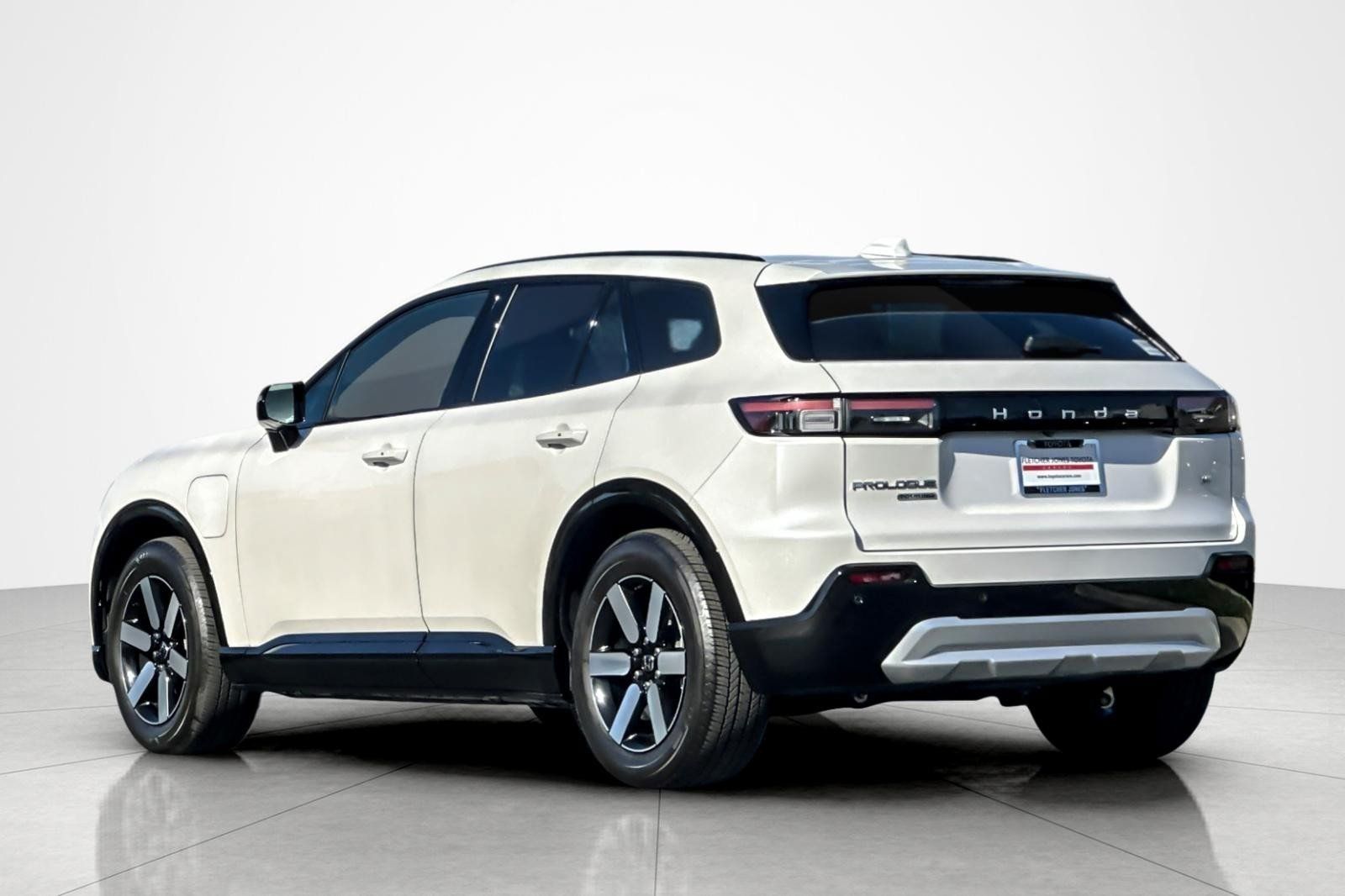 Used 2025 Honda Prologue Touring image 3