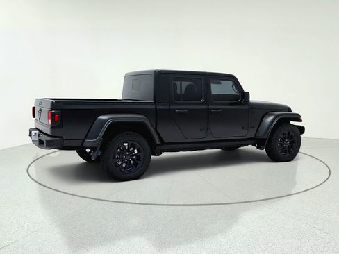 Used 2024 Jeep Gladiator Sport AWD/4WD image 8