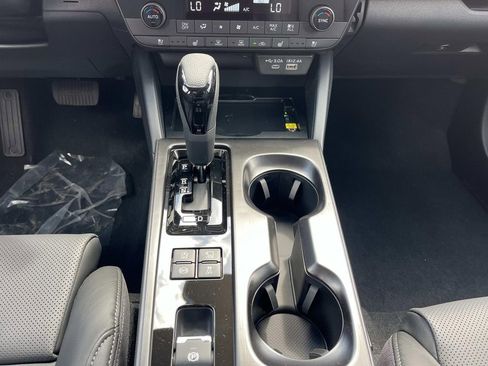 New 2026 Subaru Outback Touring XT AWD/4WD image 16
