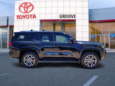 Used 2025 Toyota 4Runner Limited w/ Tow Technology Package AWD/4WD image 7