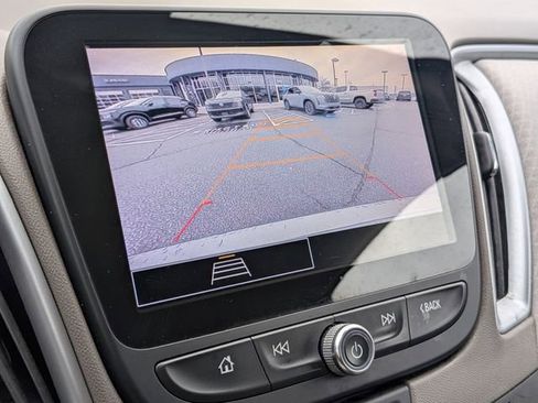 Used 2023 Chevrolet Malibu LS image 19