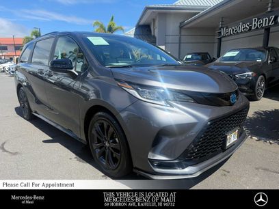 Used 2025 Toyota Sienna XSE