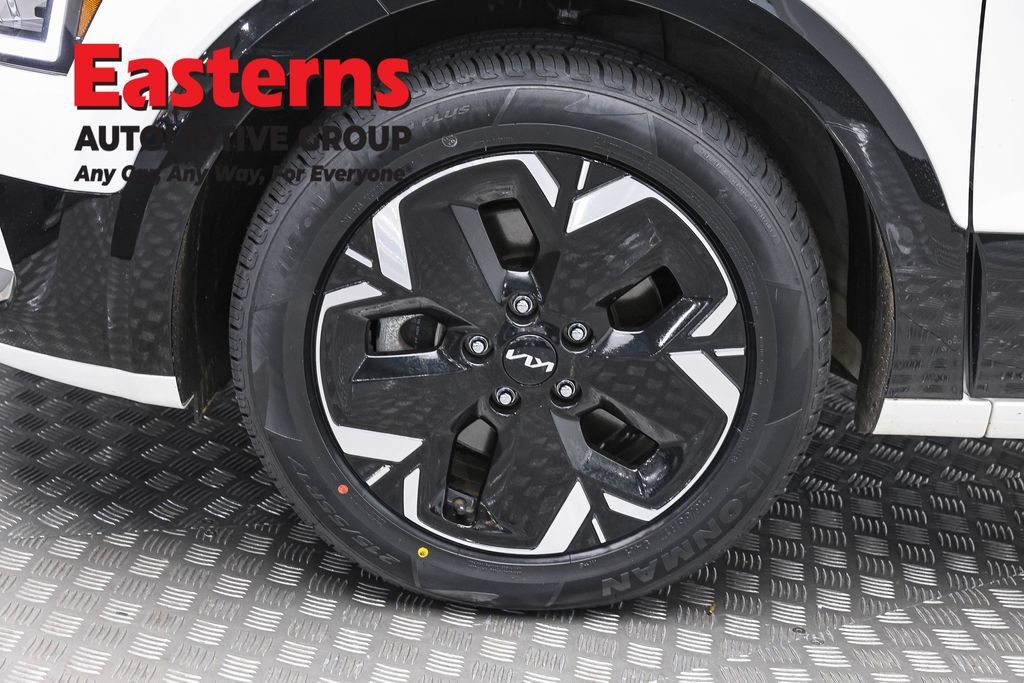 Used 2024 Kia Niro Wind w/ Wind Preserve Package FWD image 31