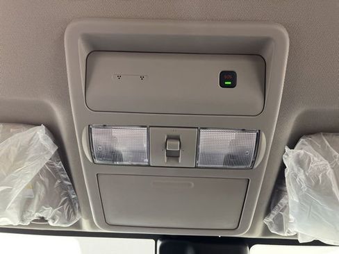 New 2026 Nissan Frontier SV w/ SV Convenience Package image 32