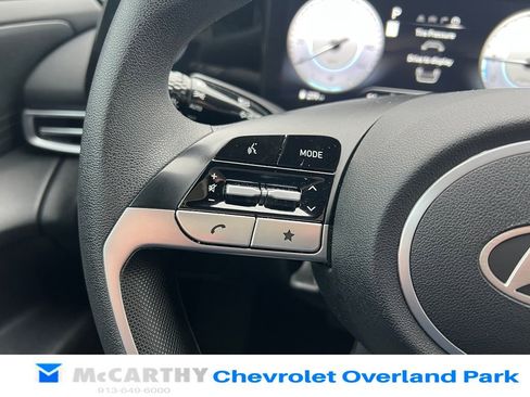 Used 2024 Hyundai Elantra SEL image 12