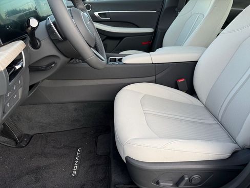 New 2026 Hyundai Sonata SEL FWD image 13