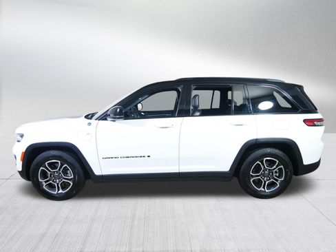 Used 2022 Jeep Grand Cherokee Trailhawk AWD/4WD image 4