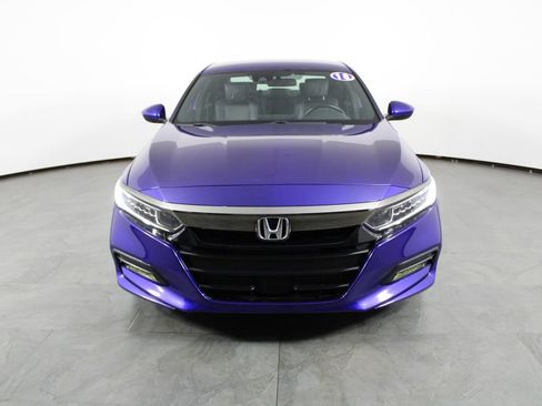 Used 2018 Honda Accord Sport image 12