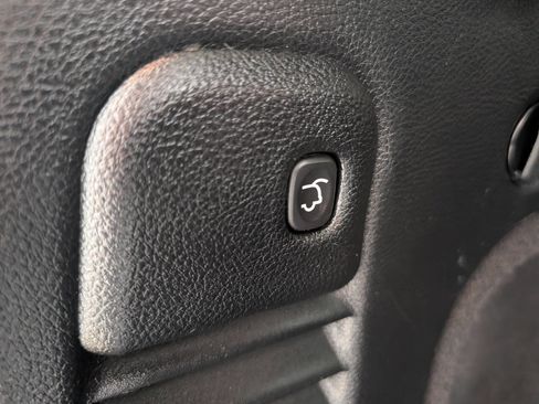 Used 2019 Jeep Grand Cherokee High Altitude AWD/4WD image 19