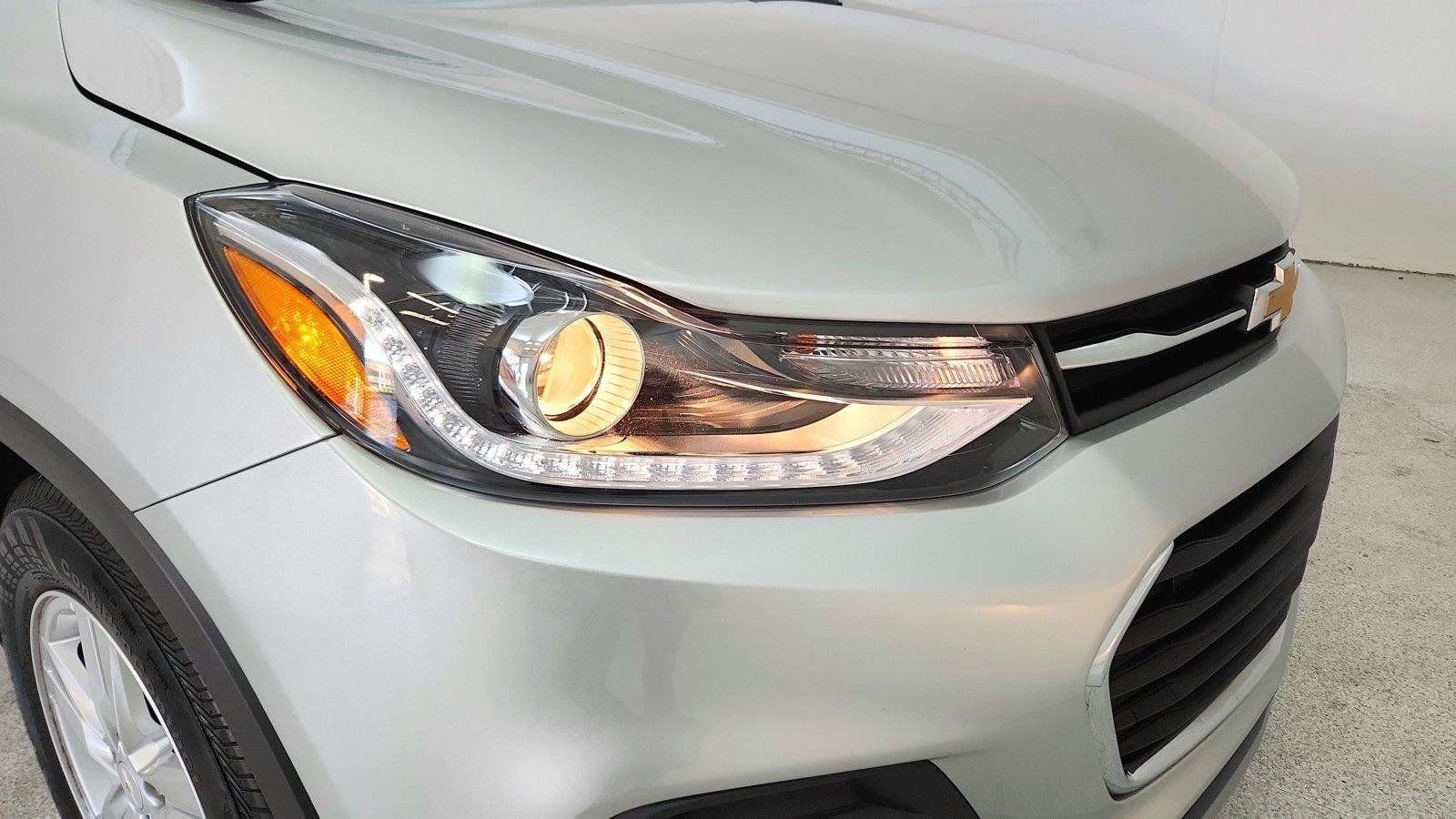 Used 2020 Chevrolet Trax LT w/ LT Convenience Package FWD image 47