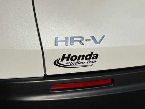 Used 2024 Honda HR-V LX image 26