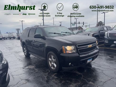 Used 2014 Chevrolet Suburban LT w/ Luxury Package image 1