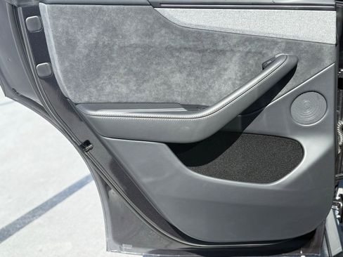 Used 2026 Tesla Model Y AWD image 40