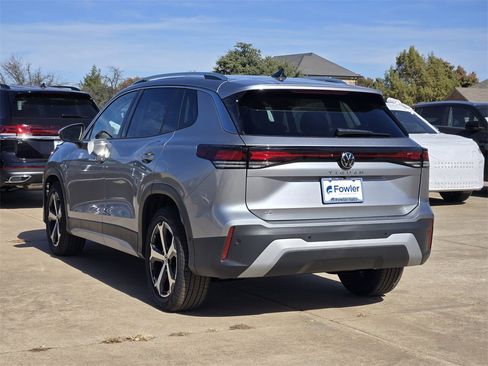 New 2026 Volkswagen Tiguan SE image 3