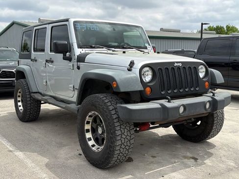 Used 2008 Jeep Wrangler X image 3
