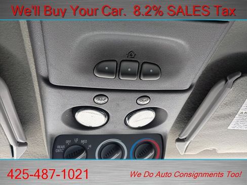 Used 1999 GMC Suburban 2500 AWD/4WD image 19