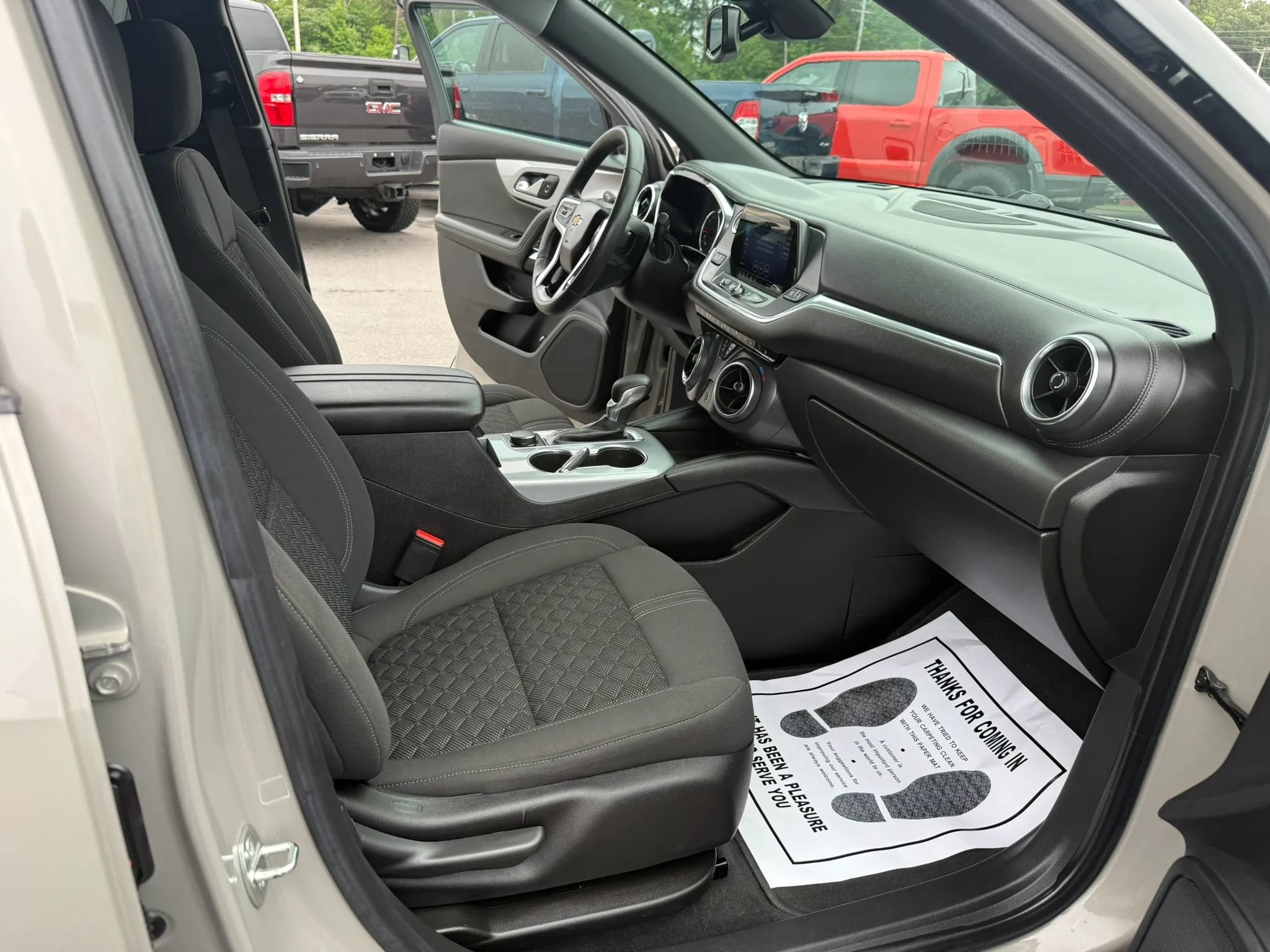 Used 2021 Chevrolet Blazer LT FWD image 17