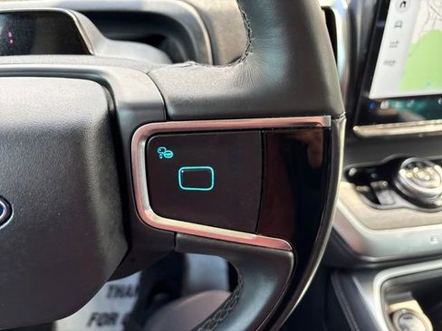 Used 2025 Ford Expedition Max Platinum AWD/4WD image 13