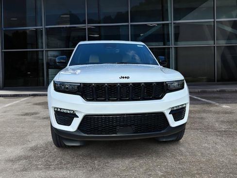 New 2025 Jeep Grand Cherokee Limited w/ Black Appearance Package image 2