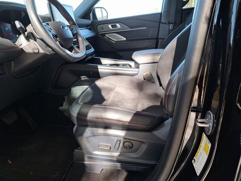 Certified 2025 Ford Explorer ST image 21