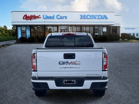 Used 2021 GMC Canyon Denali image 4