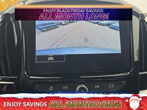 Used 2023 Chevrolet Traverse LT image 19