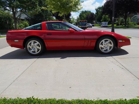 Used 1990 Chevrolet Corvette ZR-1 RWD image 7