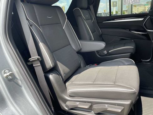 Certified 2026 Cadillac Escalade Sport w/ LPO, ONYX Package AWD/4WD image 29