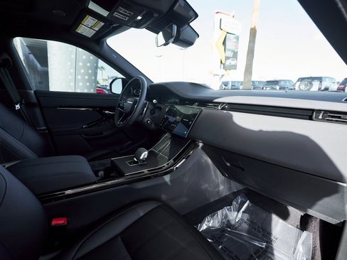 Used 2024 Land Rover Range Rover Evoque Dynamic SE image 27