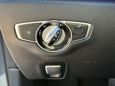 Used 2017 Mercedes-Benz E 300 image 40